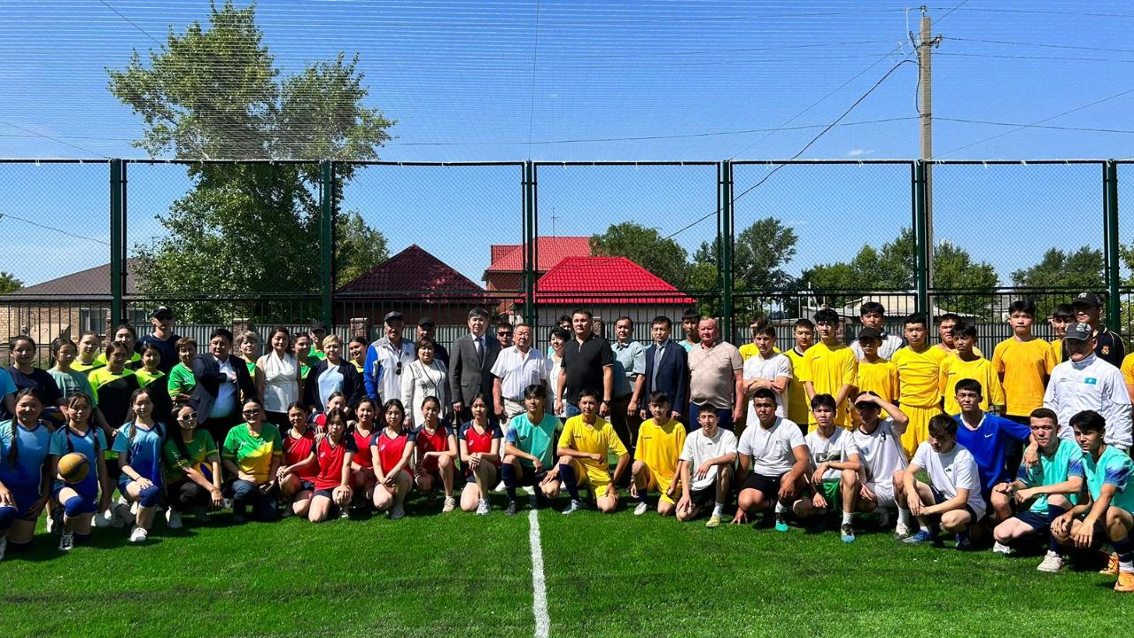 В селе Нуресиль Целиноградского района открылась новая многофункциональная спортивная площадка