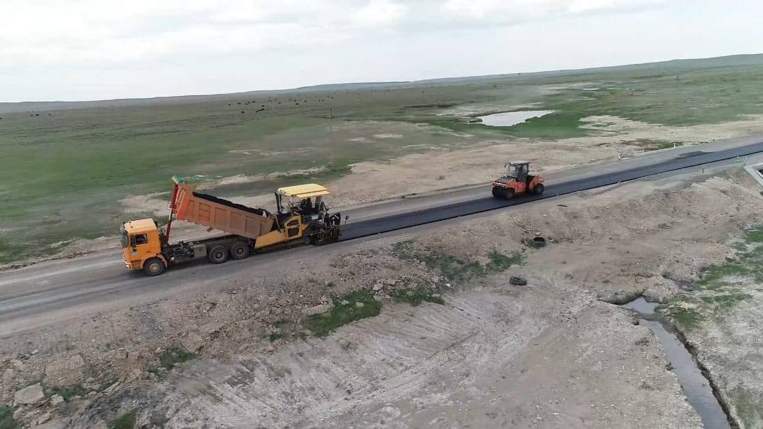 В Карагандинской области ремонтируют дорогу до Баянаула