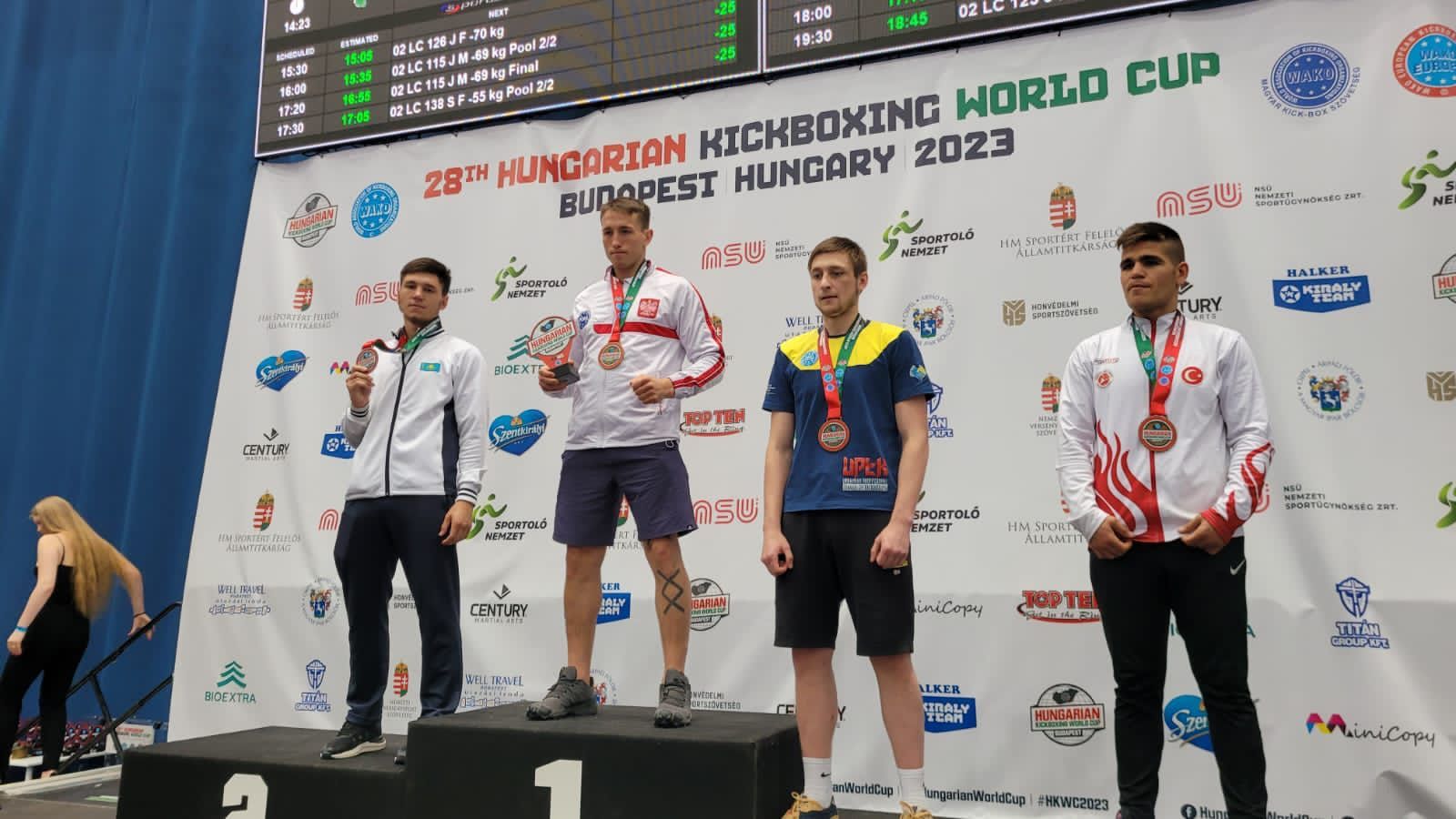 Серебряные медали завоевали кикбоксёры Карагандинской области на Кубке мира в Венгрии