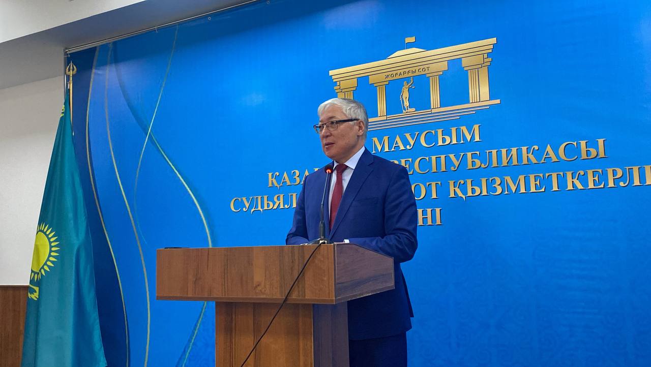 Берік Әбдіғалиұлы Ұлытау облысы сот жүйесінің қызметкерлерін марапаттады