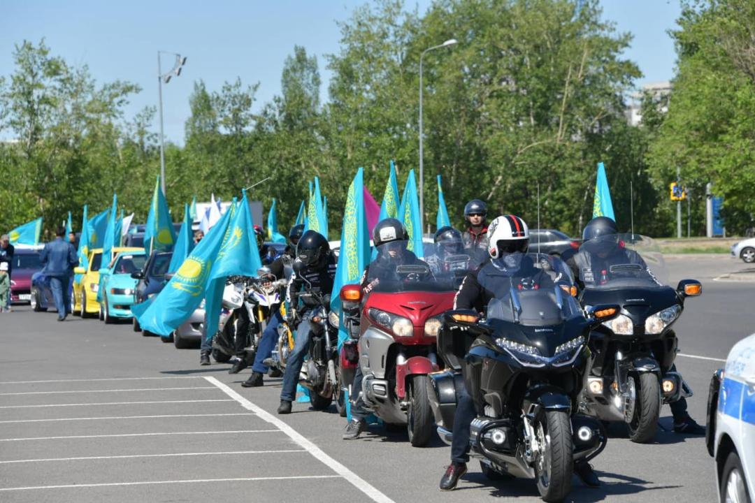 Автопробег ко Дню Государственных символов Казахстана пройдет в Астане