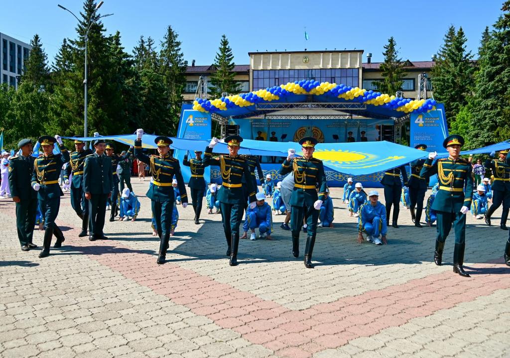 День государственных символов в Петропавловске