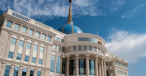 Сегодня Президент Касым-Жомарт Токаев примет участие в церемонии поднятия Государственного флага
