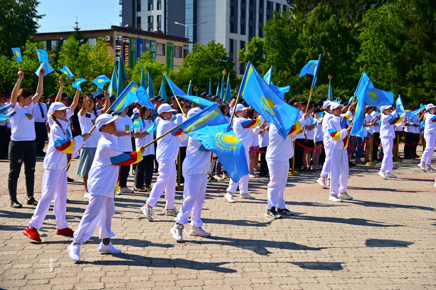 На севере отметили день Госсимволов
