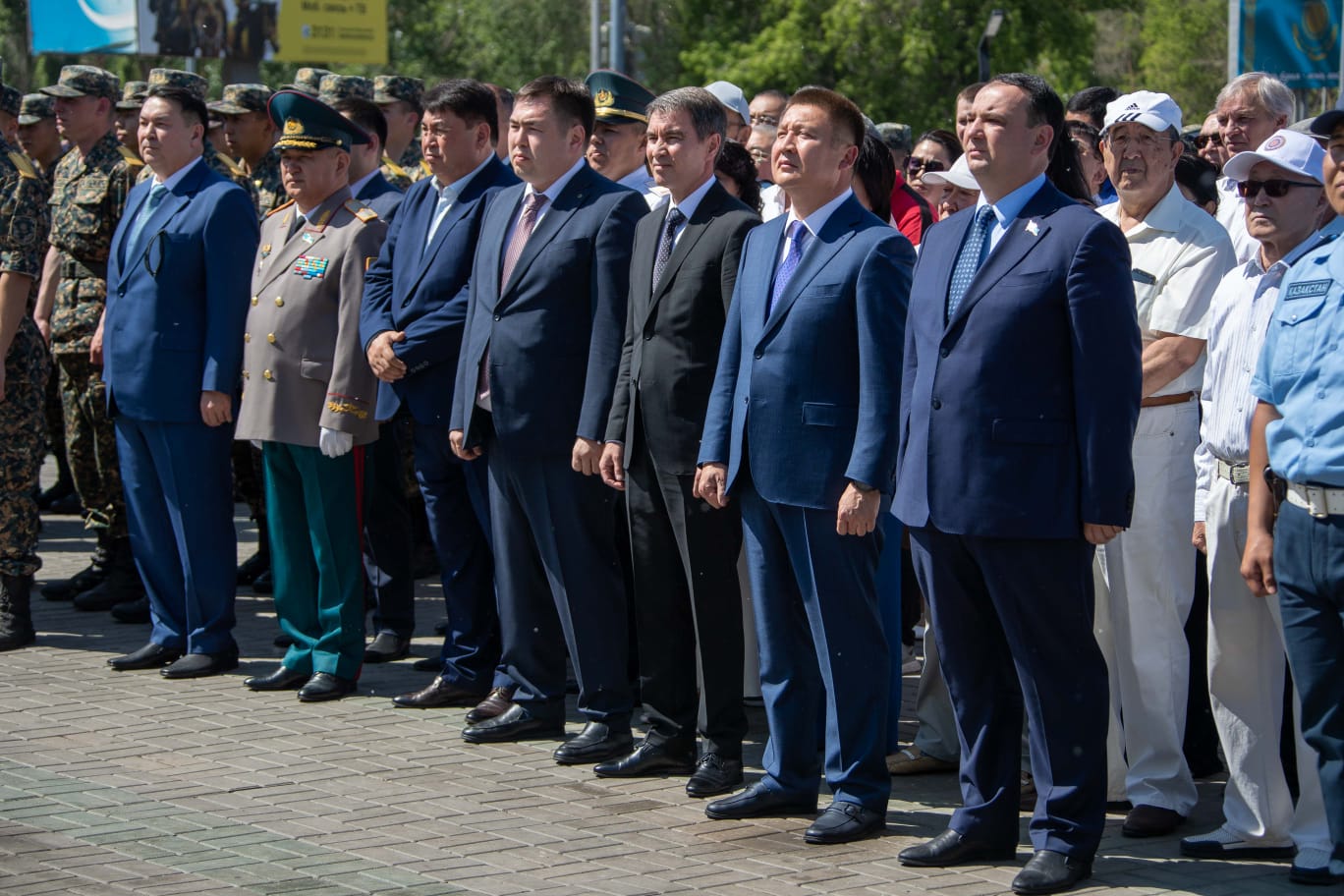Казахстанцы сегодня празднуют День государственных символов.