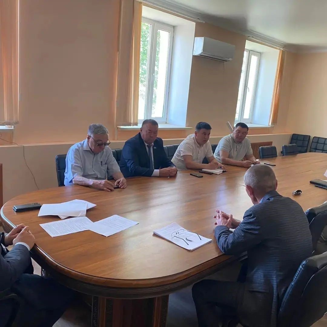 Состоялось заседание земельной комиссии Абайского района.