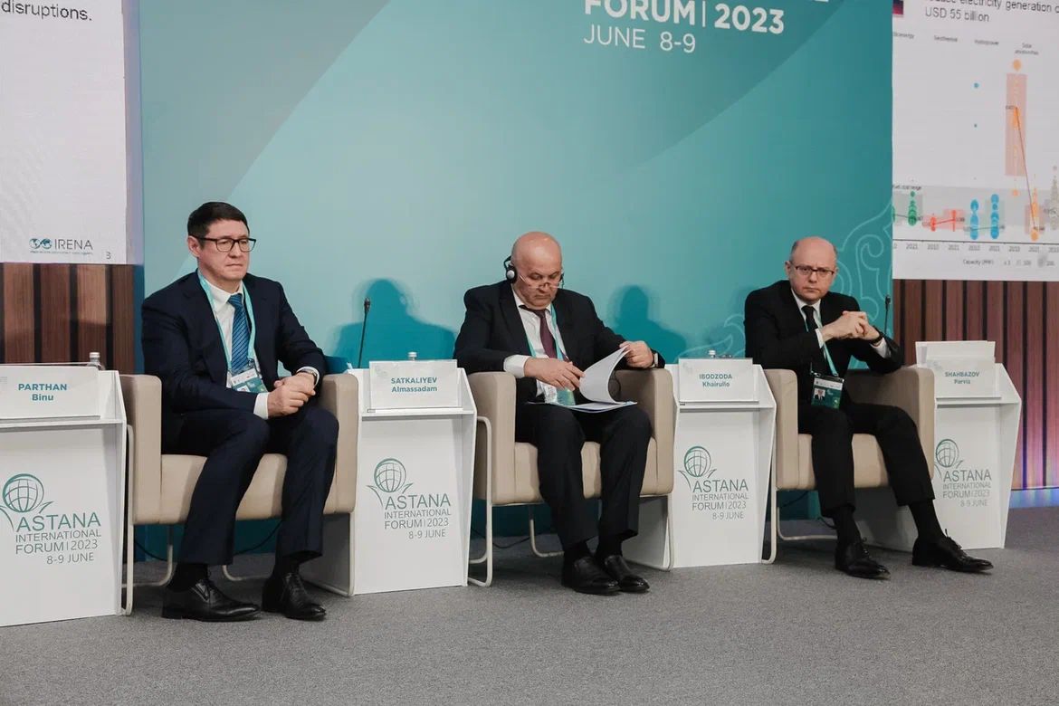 ҚР Энергетика министрі Астана Халықаралық форумы шеңберінде ЖЭК жобаларын іске асыру бойынша бірқатар маңызды құжаттарға қол қойды