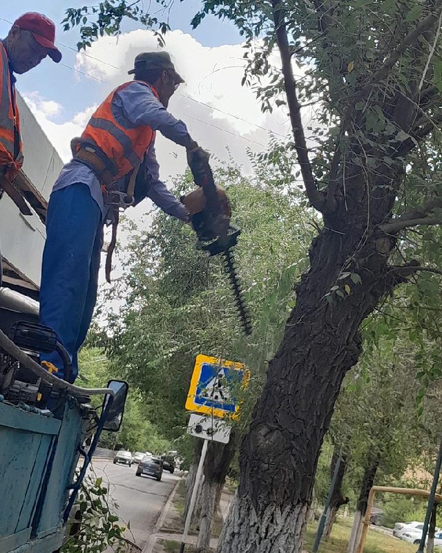 Ең танымал порно жұлдыздары бар топтық порно жалаңаш ротару порно.