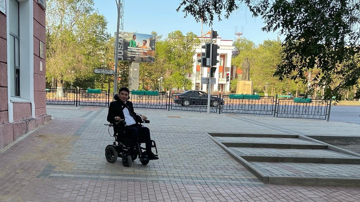 Ермаганбет Булекпаев: «Необходимо сделать доступной городскую среду для людей с инвалидностью»
