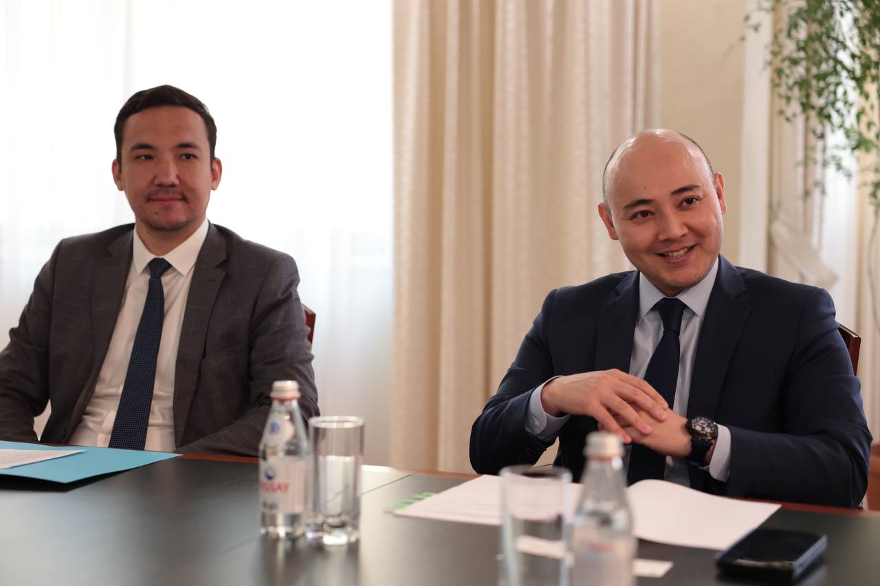 Kazakhstan's MNE and the Asian Infrastructure Investment Bank discussed prospects for co-operation