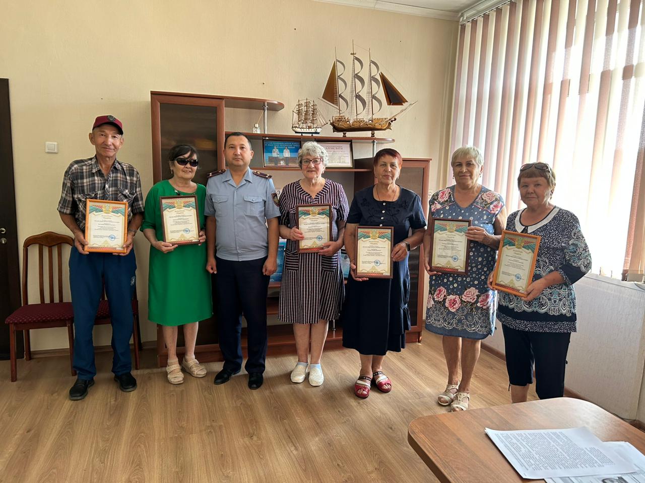 Полицияның үздік көмекшісі!