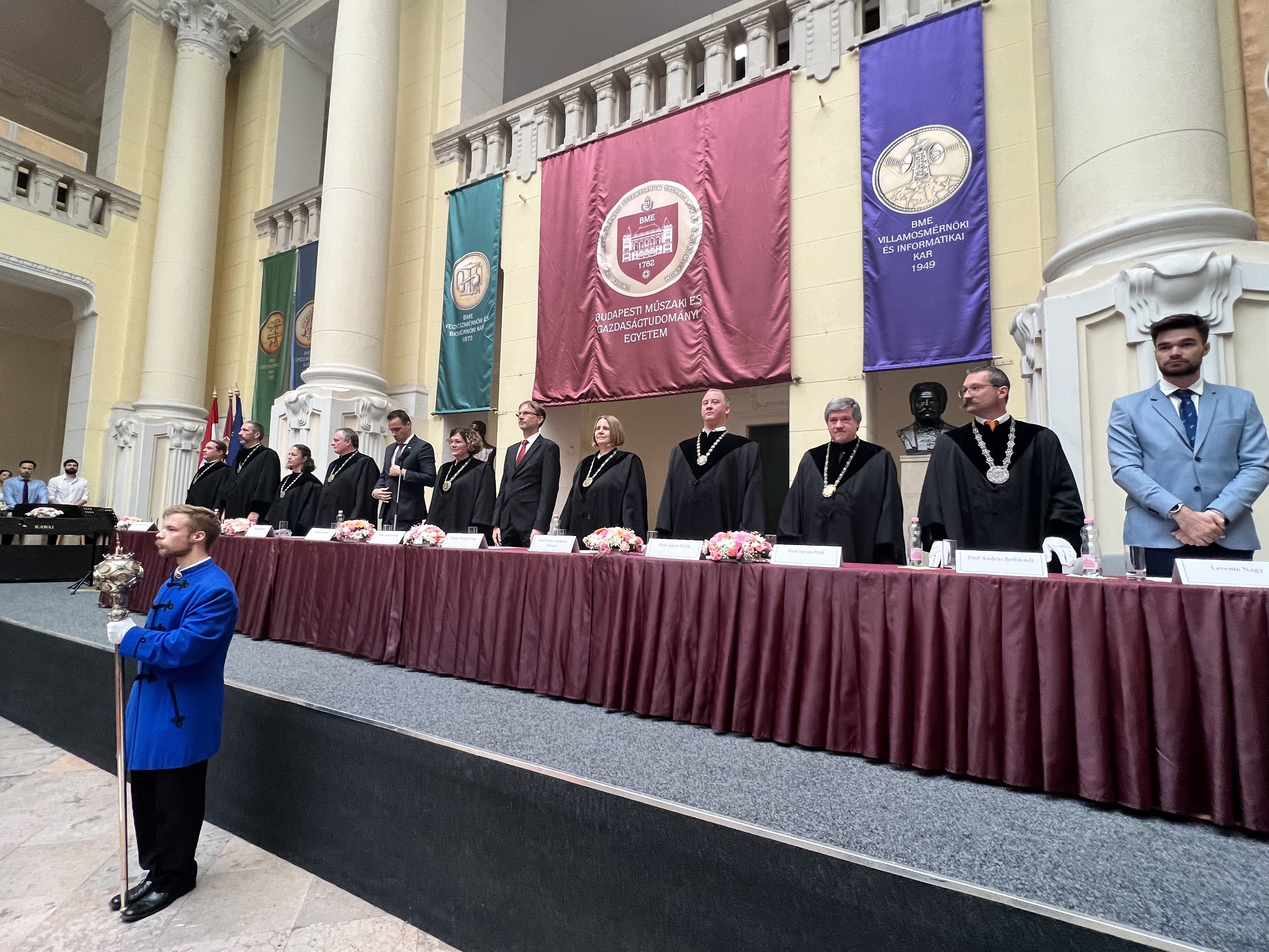 Казахстанцы стали обладателями дипломов одного из старейшего технического университета Венгрии