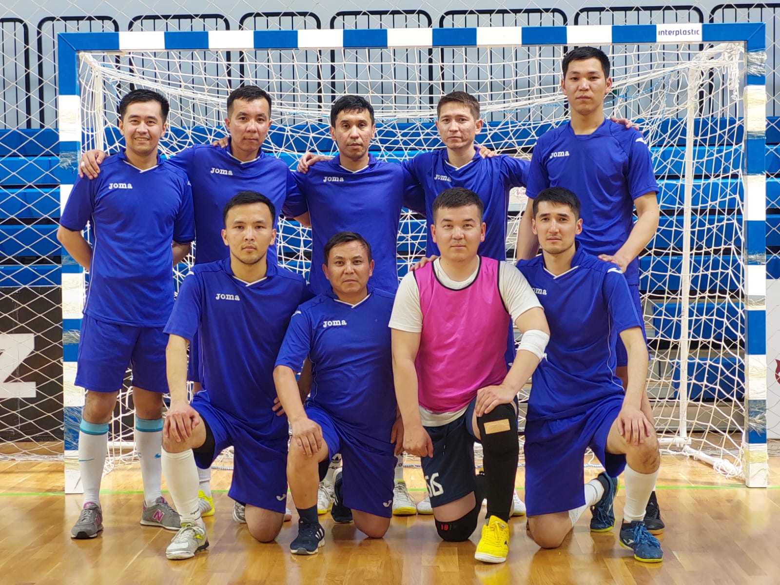 An open football and tennis tournament was organized among the employees of the Akimat of the Mangystau region.