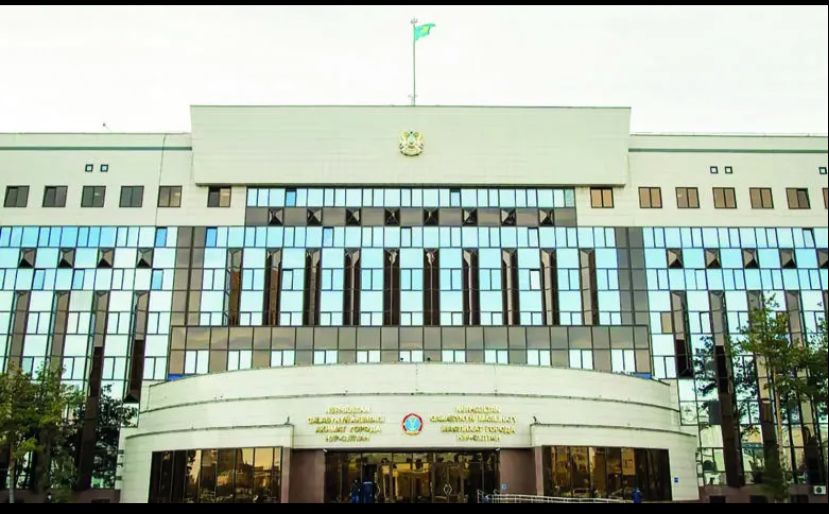 В столичном акимате состоялось заседание антитеррористической комиссии Астаны под председательством акима города Жениса Касымбека.