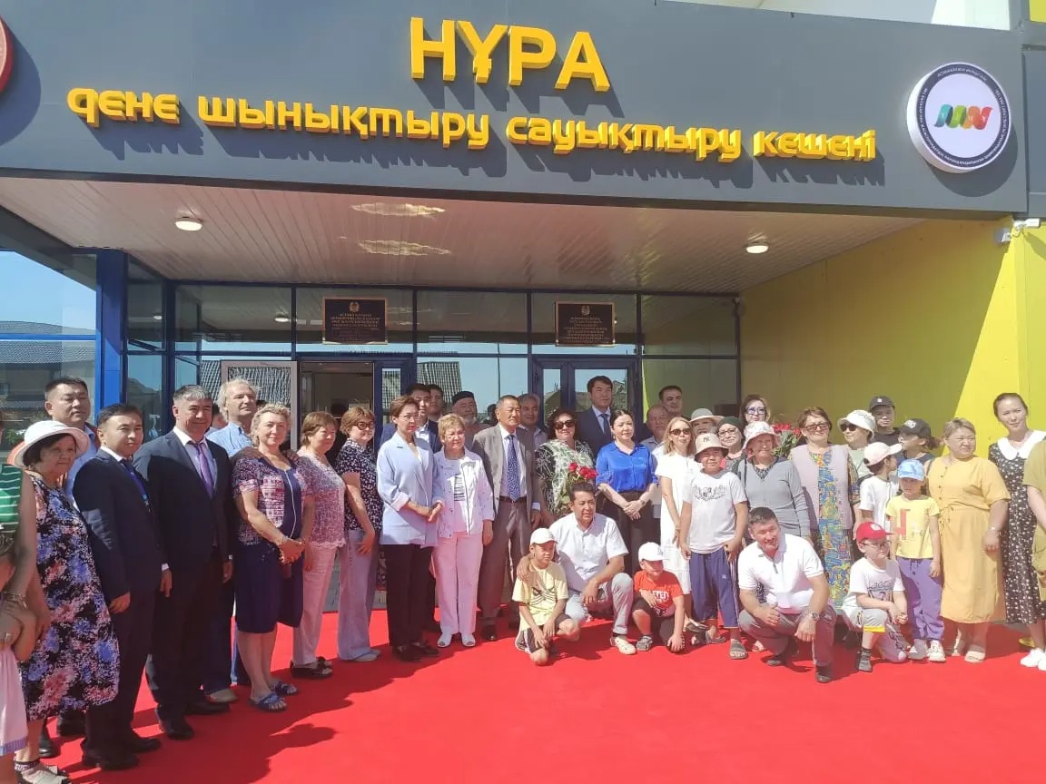 Физкультурно-оздоровительный комплекс открыли в столичном жилом массиве Уркер