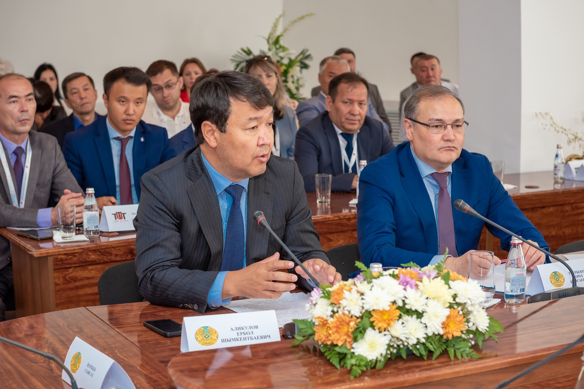 ІРІ ЖЕР ҚОЙНАУЫН ПАЙДАЛАНУШЫ КОМПАНИЯЛАР ҚАРАҒАНДЫ ОБЛЫСЫНДА ҒЫЛЫМ МЕН БИЗНЕСТІҢ ДАМУЫН ТАЛҚЫЛАДЫ