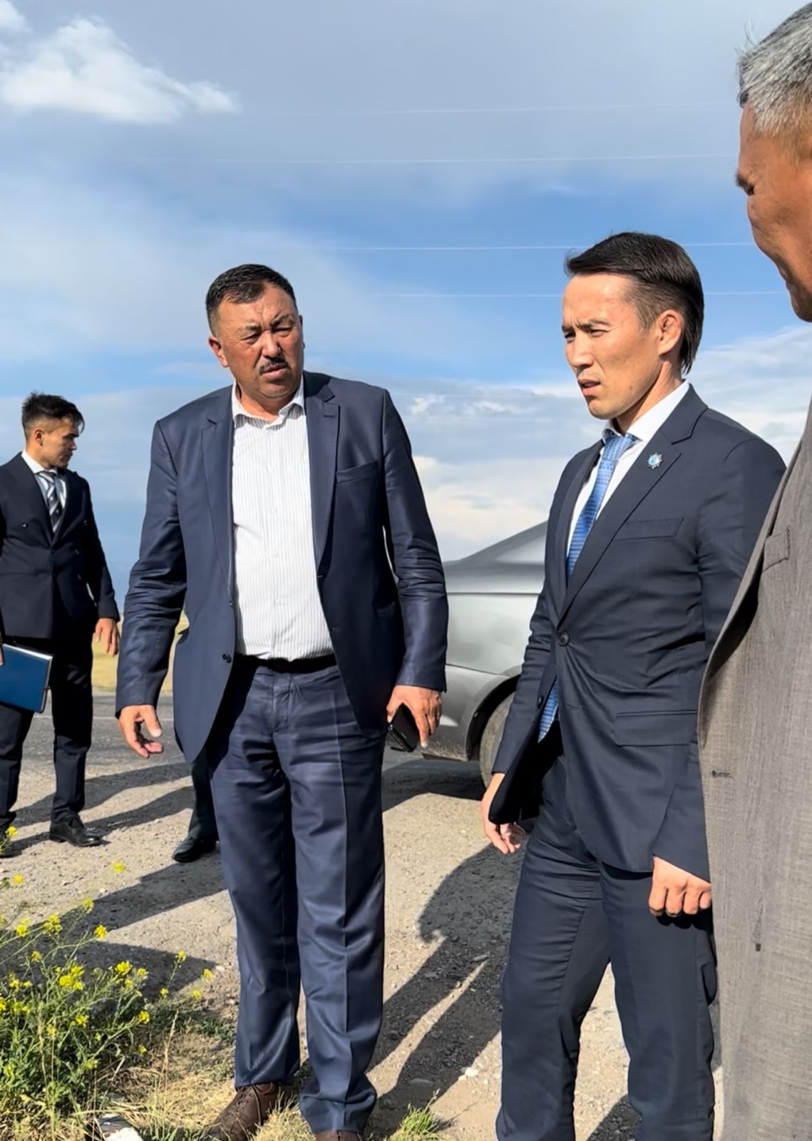 Лесби кискасын жалаушы