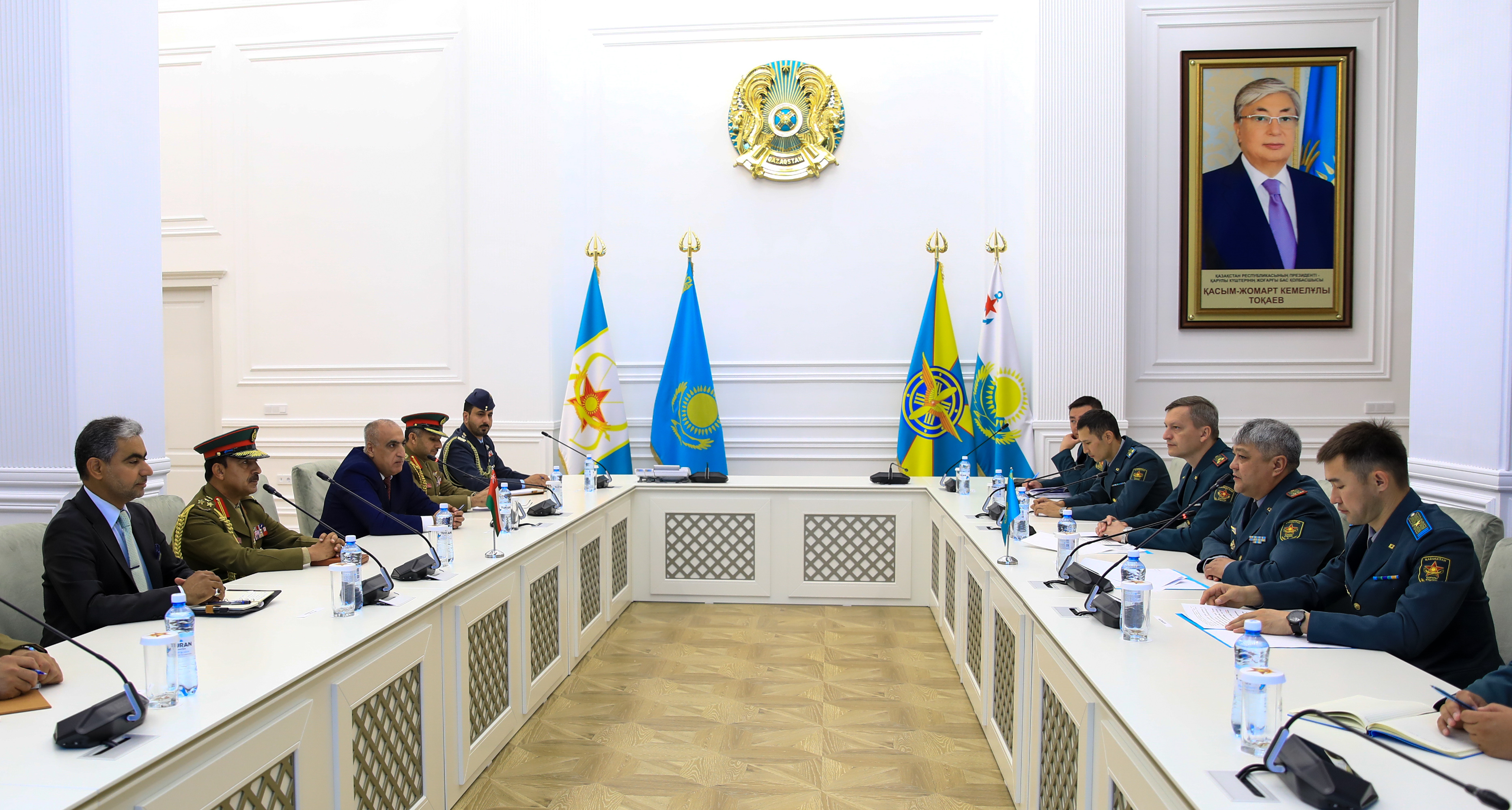 В Астану впервые прибыла военная делегация Султаната Оман