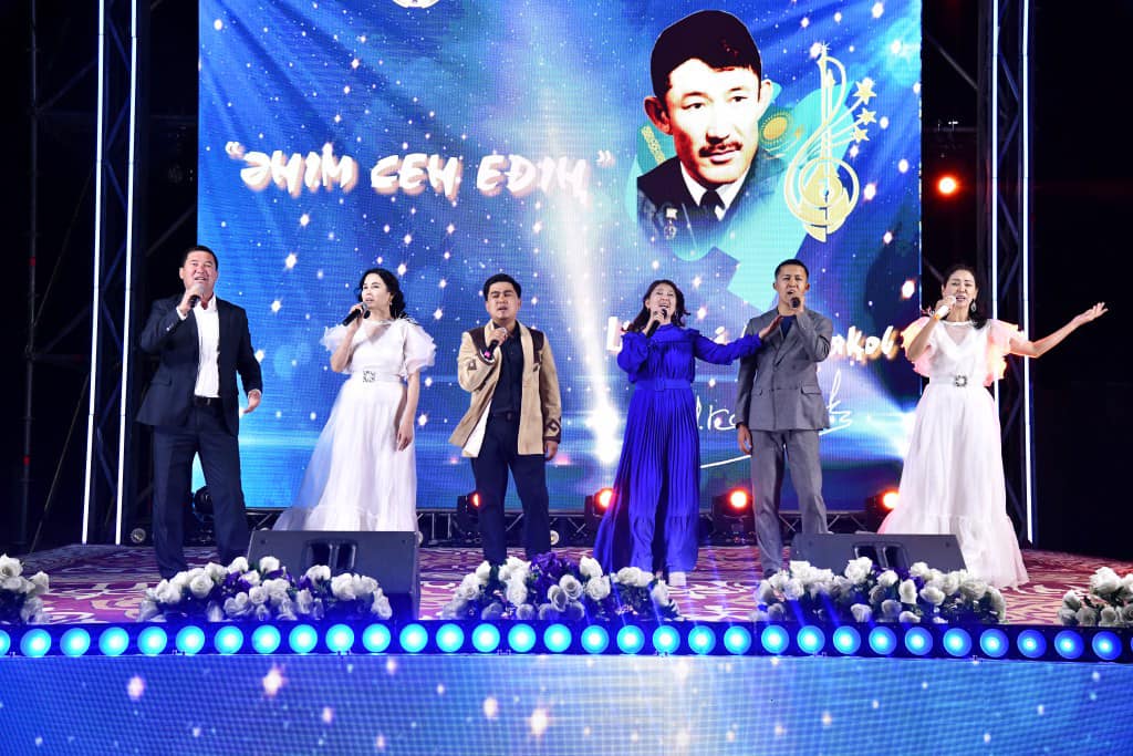 ШӘМШІ ТУҒАН АУЫЛДА «ӘНІМ СЕН ЕДІҢ» АТТЫ КОНЦЕРТ ӨТТІ
