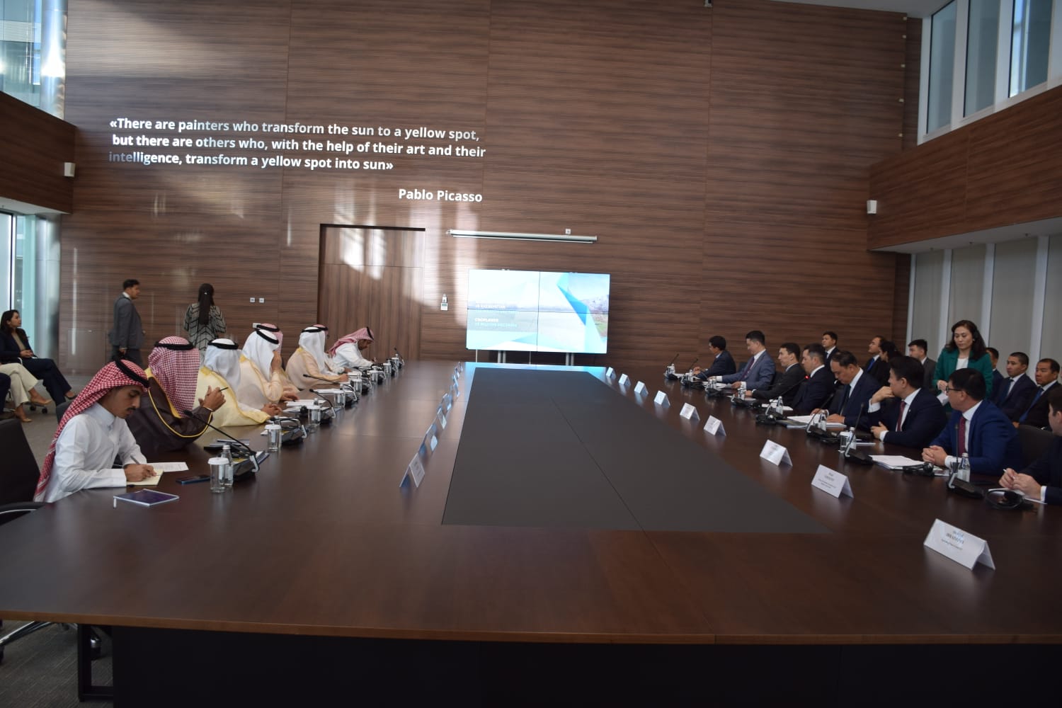 Экспорт в Саудовскую Аравию: глава МСХ предложил открыть Халал центр на базе КазСтандарта
