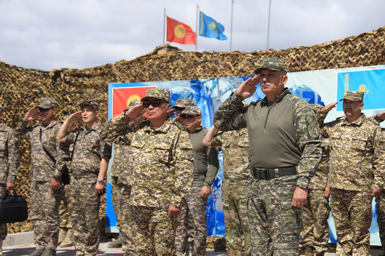 Совместное учение вооруженных сил Казахстана и Кыргызстана «Эрдик»