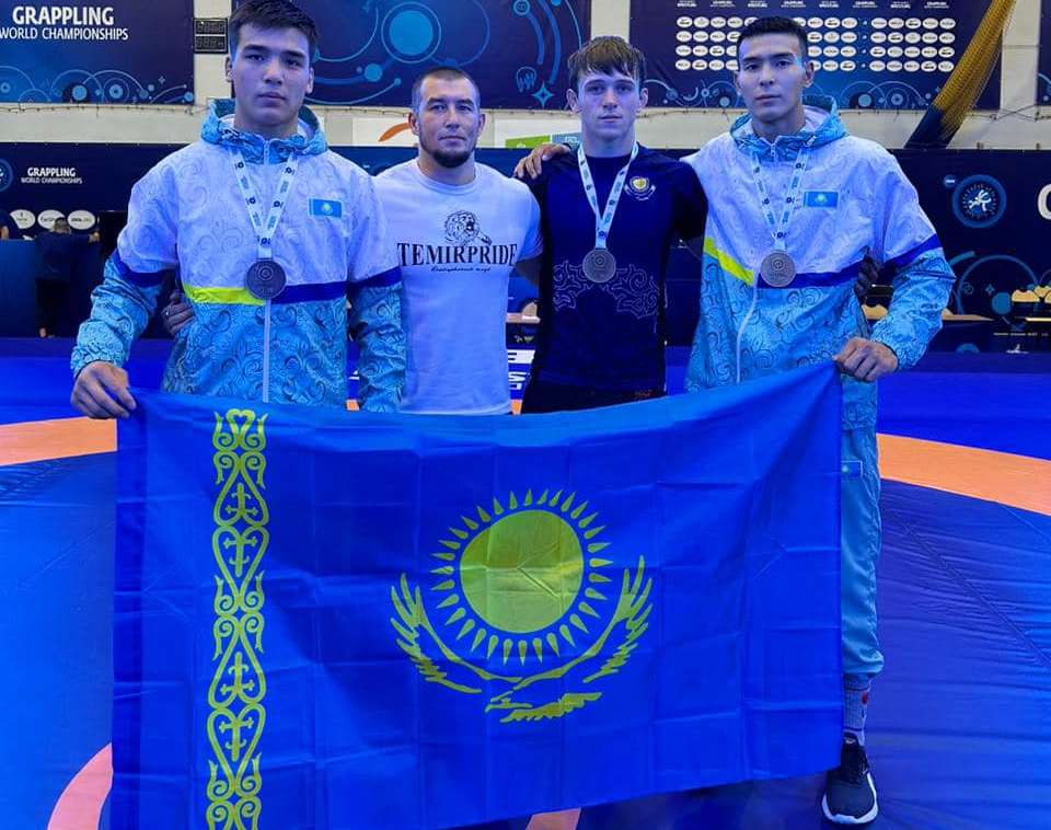 Карагандинцы завоевали два золота и одно серебро на чемпионате мира по грепплингу в Варшаве
