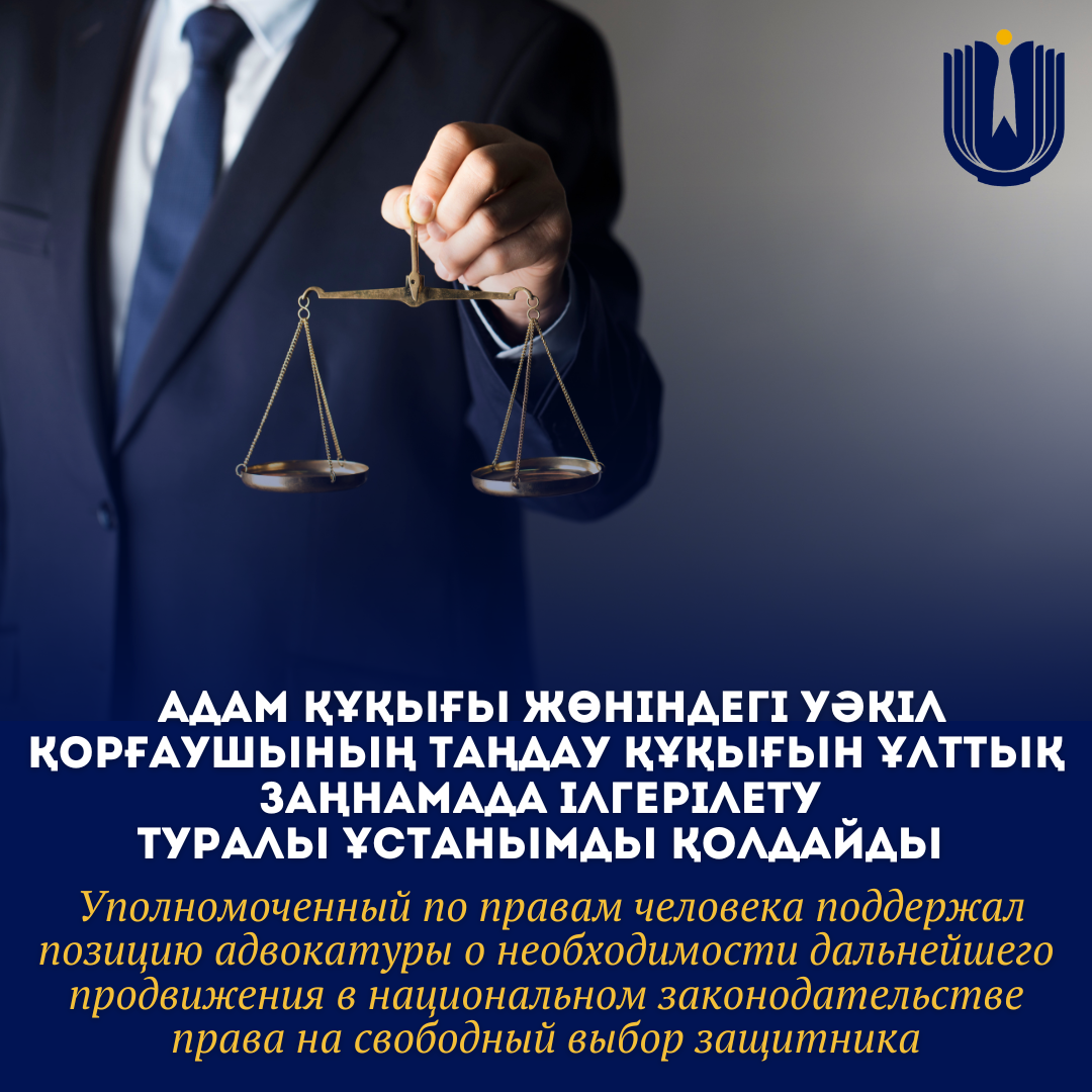 Порно әйелі корсет киген еркекті жұлқылайды