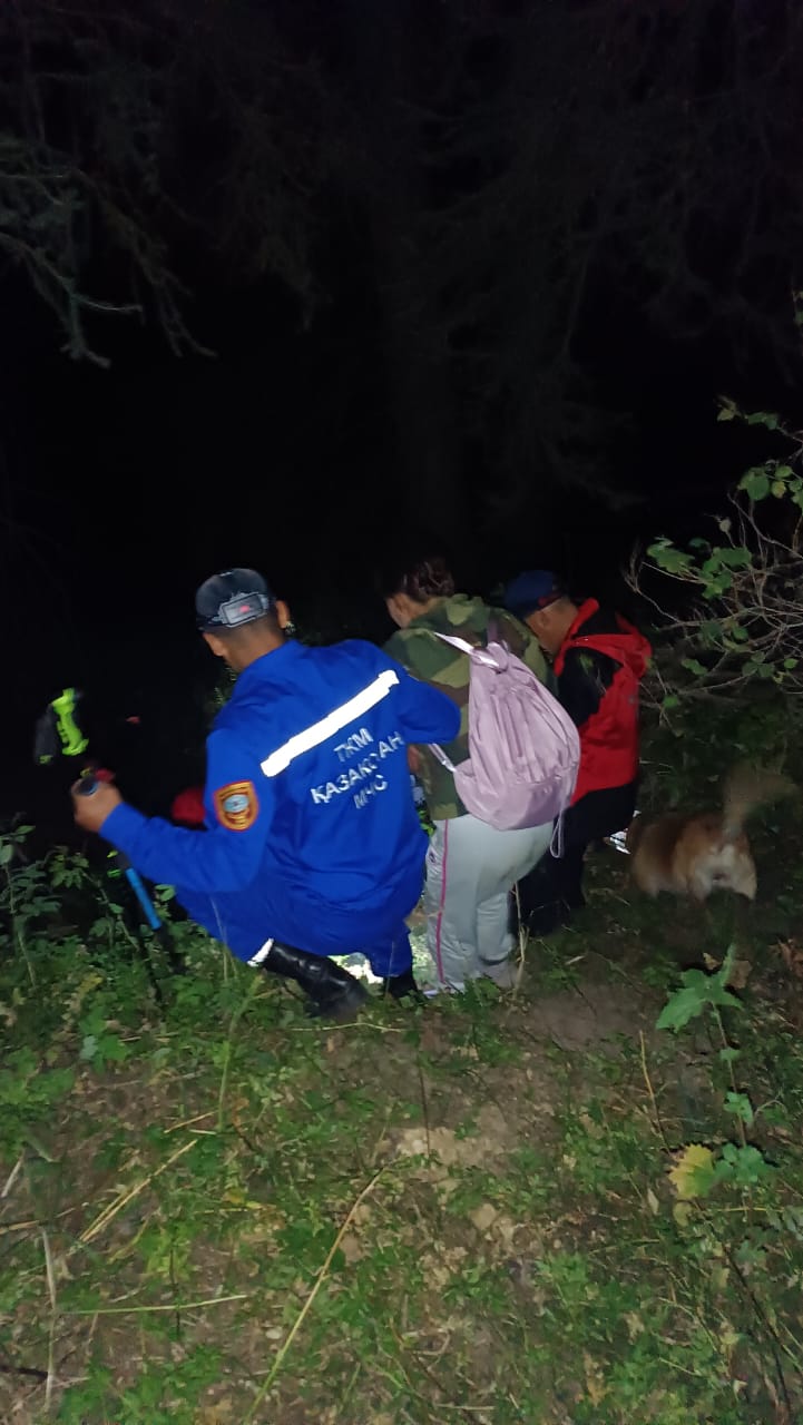 Двое туристов потерялись в ущелье Котырбулак