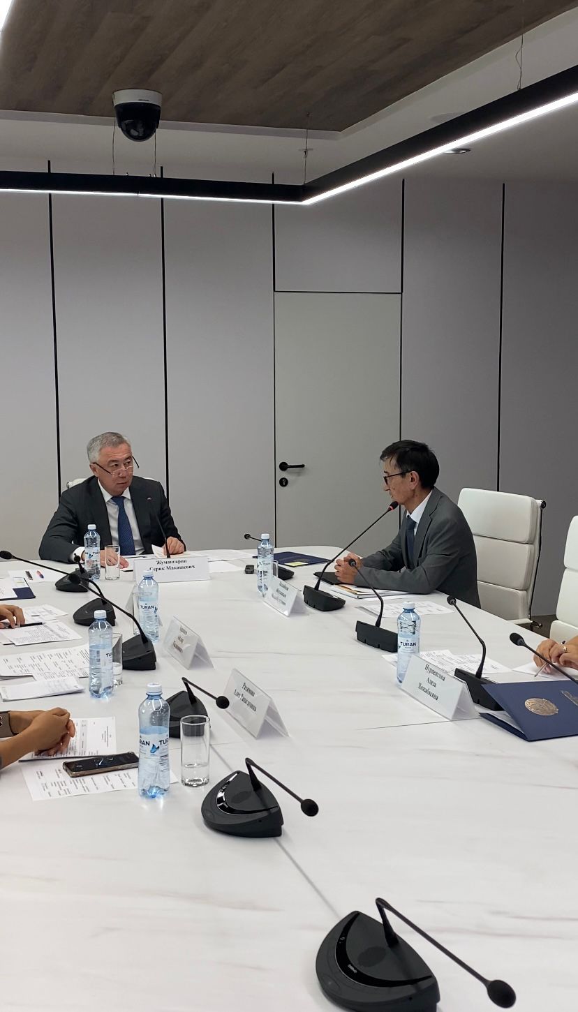 Citizens appealed to Serik Zhumangarin on business development issues