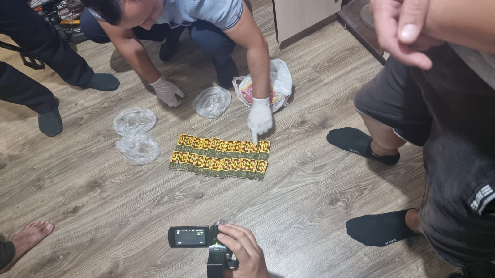 Спичечные коробки с наркотиками изъяли у жителя Уральска