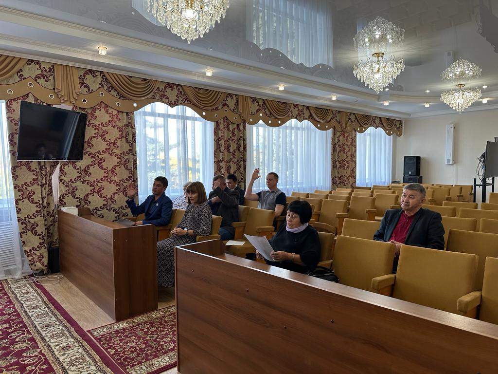 Today, at the initiative of the deputies of the Karabalyk district Maslikhat, an extraordinary session was held in the online broadcast mode