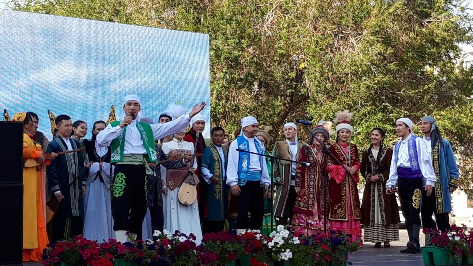 Парад театров: В Караганде открылся республиканский фестиваль «Сын – шын болсын»