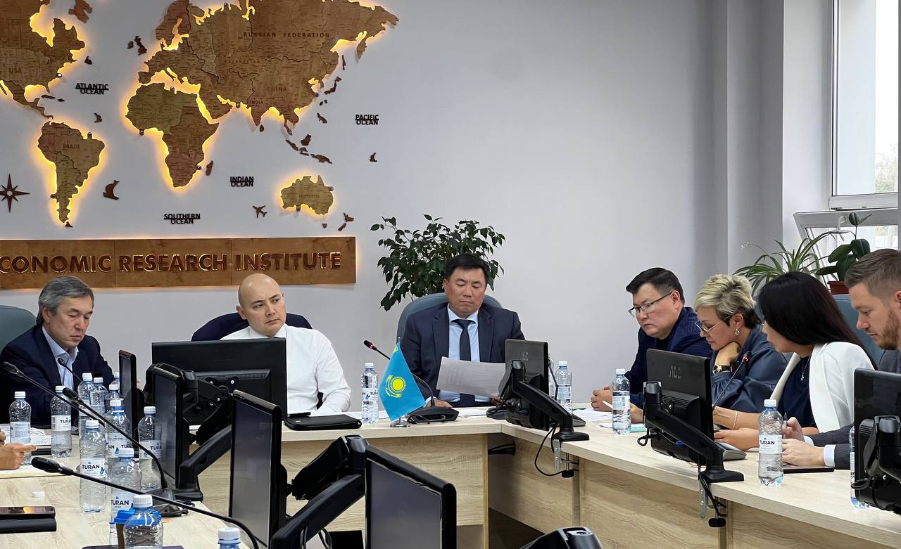 Ұлттық экономика министрлігінің өкілдері кәсіпкерлермен қосылған құн салығы мөлшерлемесін көтеру мәселесін талқылады