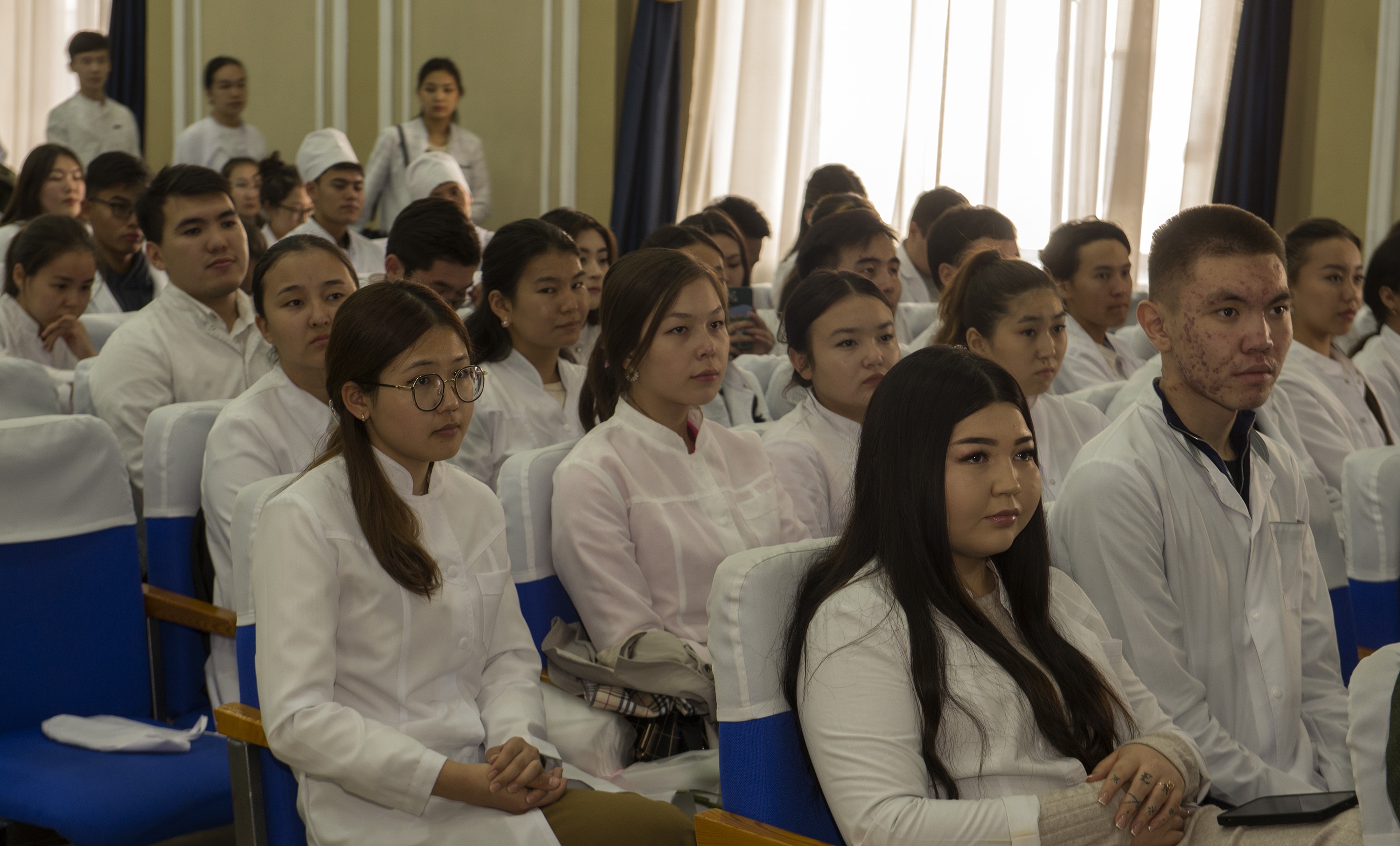 Ресейлік теледидардың порно жұлдыздары