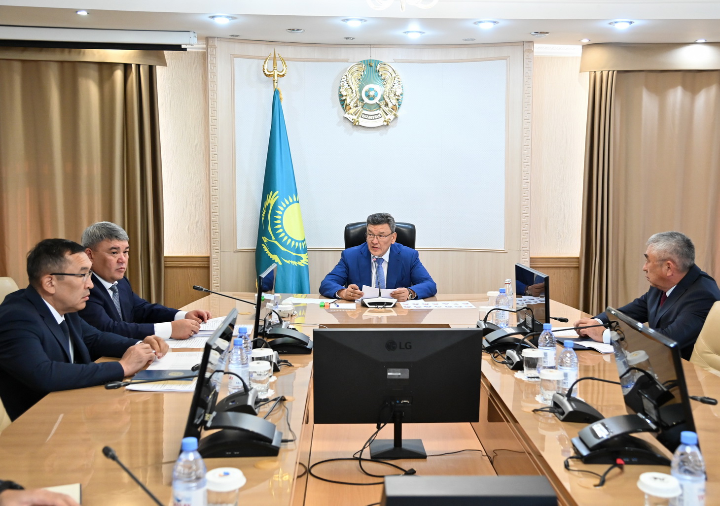 Гауез Нурмухамбетов провел оперативное совещание
