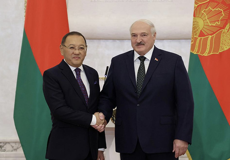 Қазақстан Елшісі Беларусь Президентіне  сенім грамоталарын тапсырды