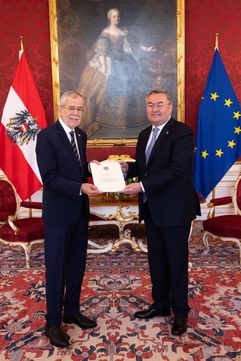 Ambassador of Kazakhstan Presents Letters of Credence to Federal President of Austria