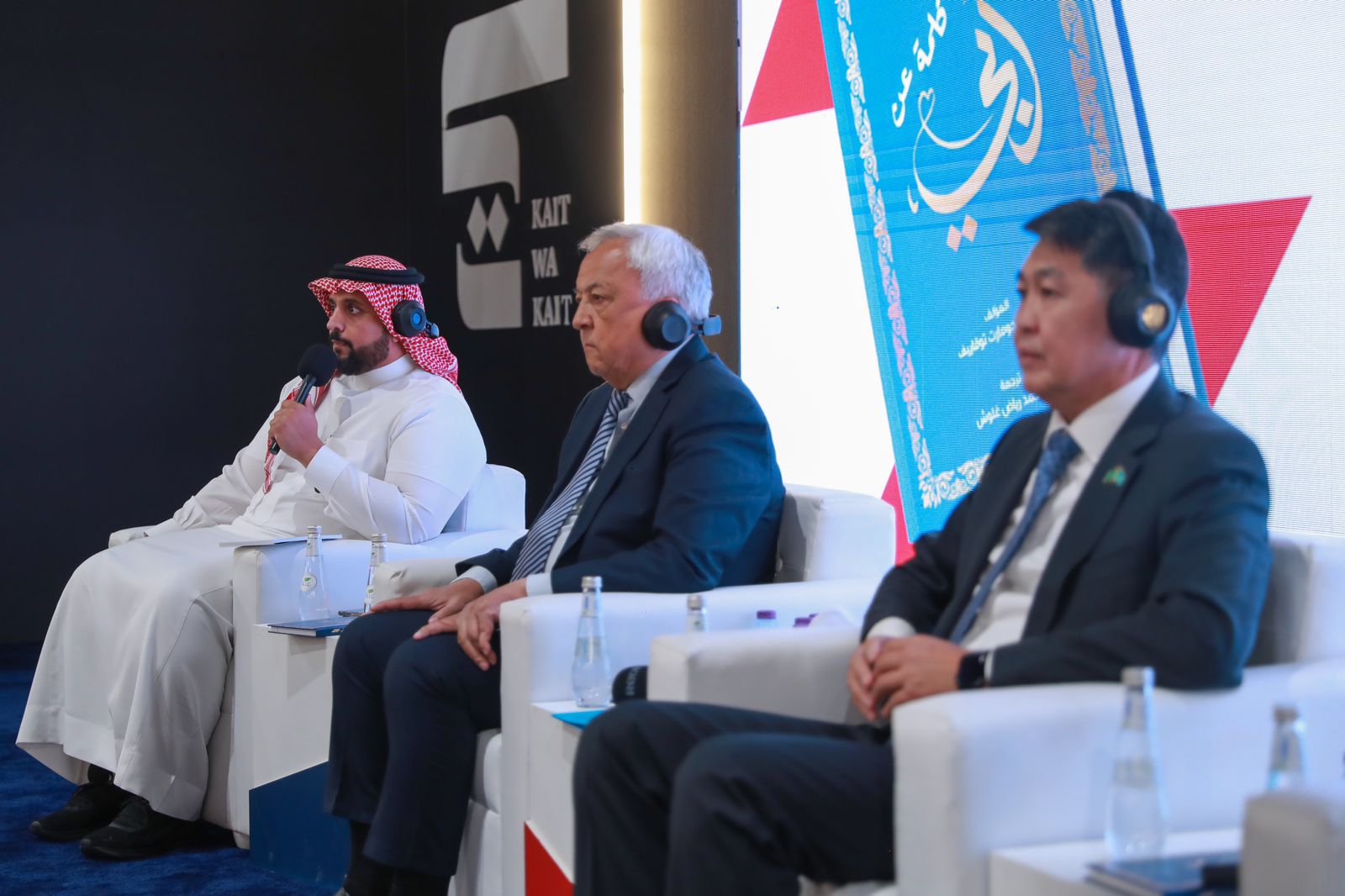 На Международной книжной выставке в столице Саудовской Аравии состоялась презентация книги «Слово об отце» на арабском языке
