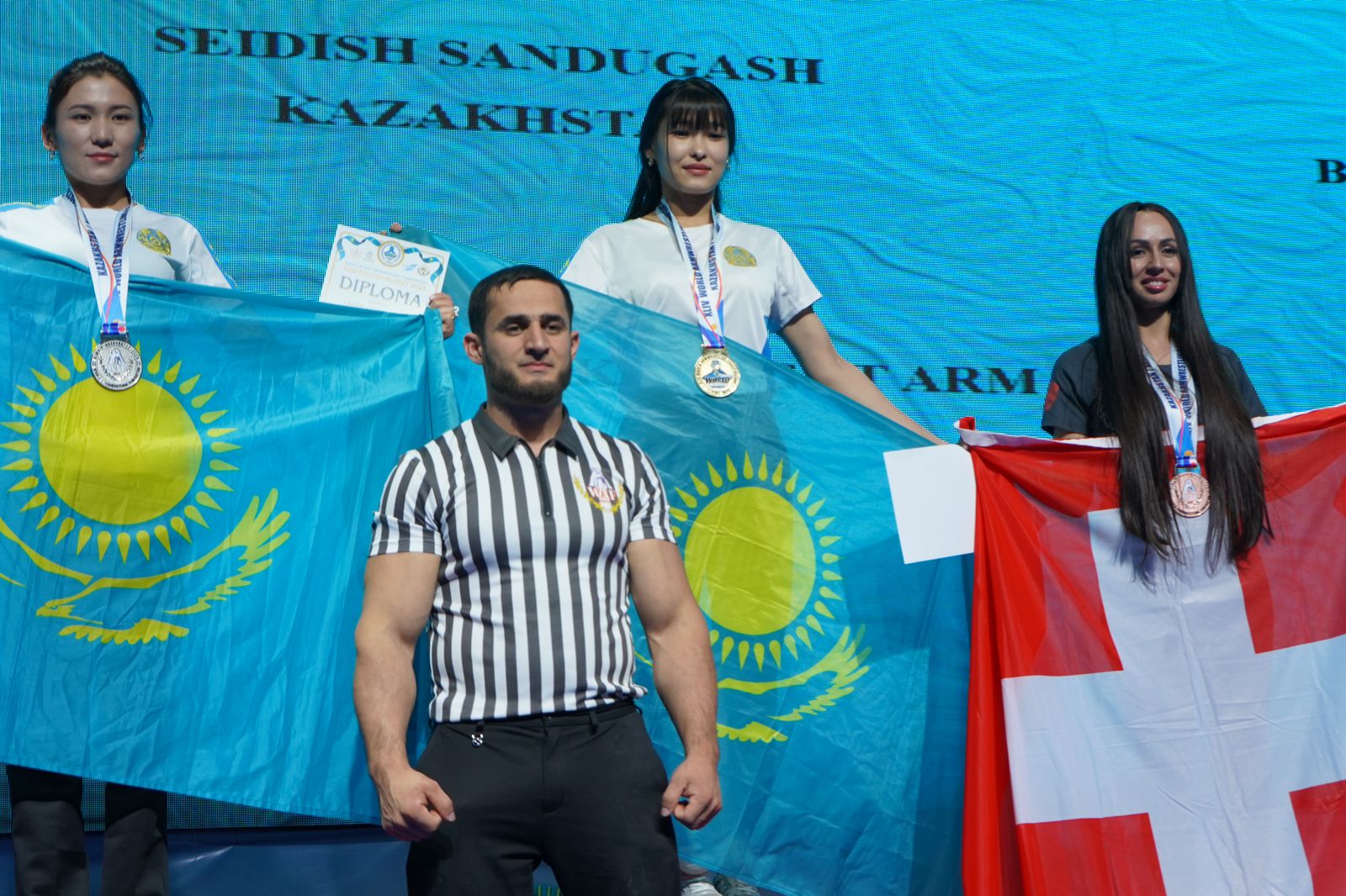 Казахстан стал лидером домашнего чемпионата мира по армрестлингу