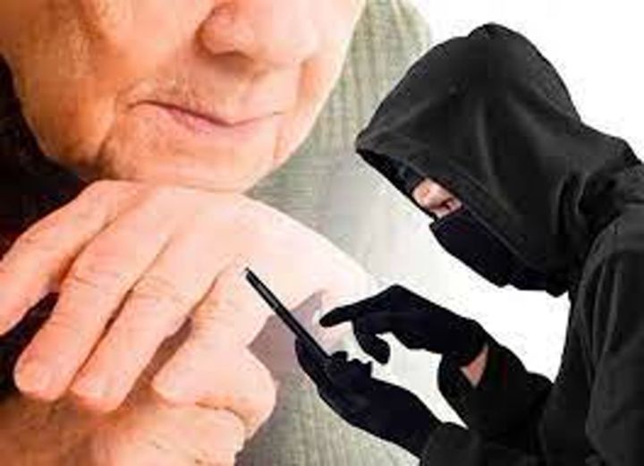 «Ради внучки»: Скопленные на похороны деньги отдал аферистам 95-летний пенсионер в Шымкенте