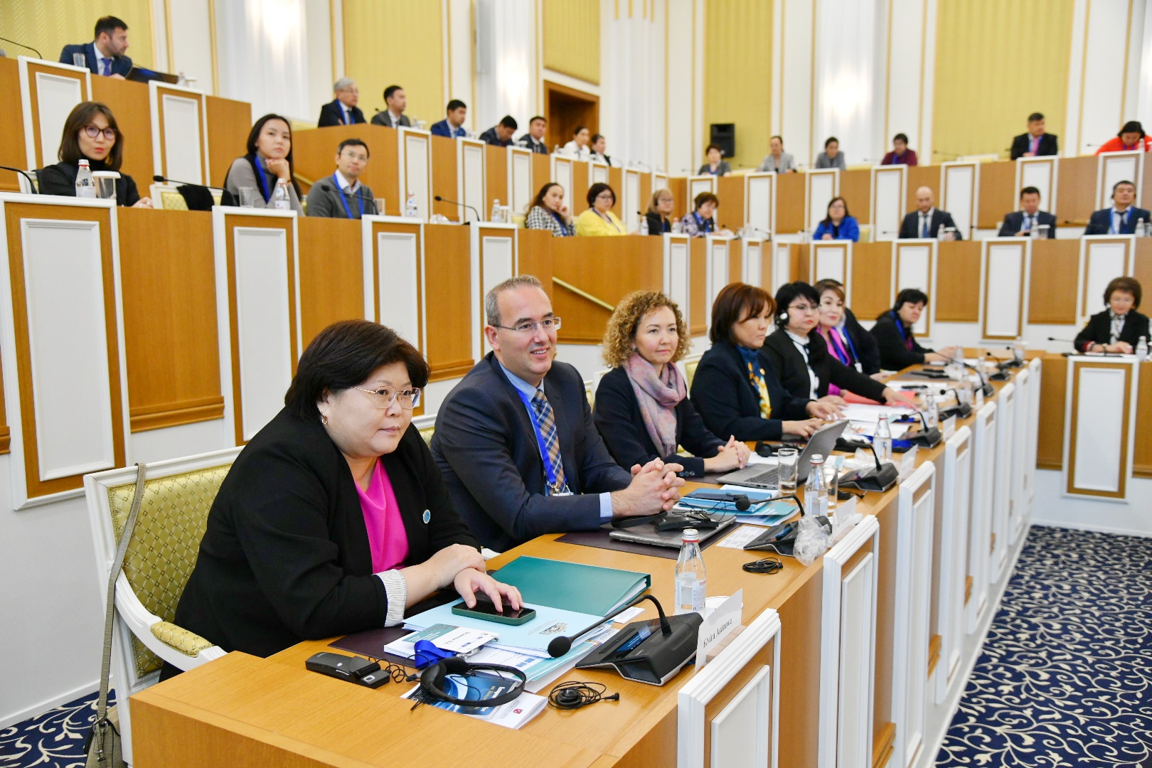 Судов в казахстане. Конституционный суд.