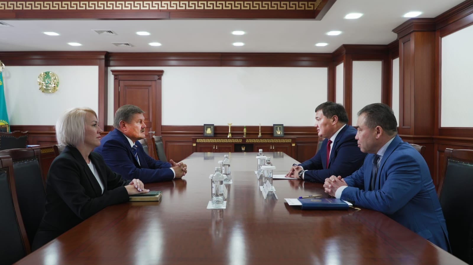 Аким области встретился с главой города Байконыр