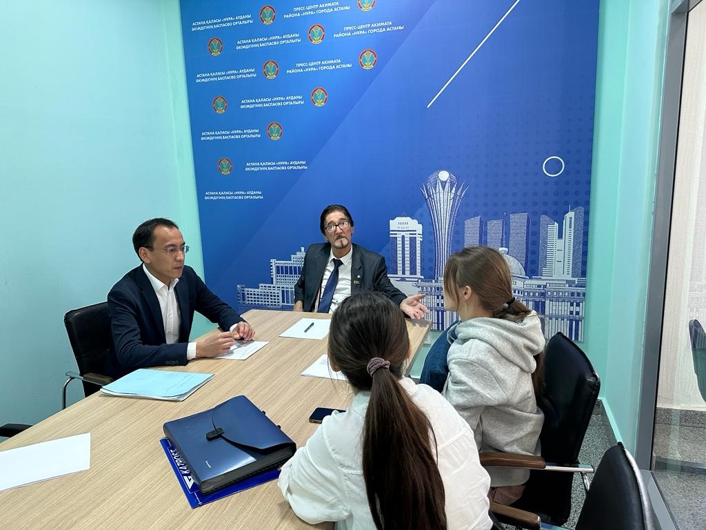 Общественное объединение по защите прав потребителей «Адилет» города Астаны провел «Общественную приёмную»
