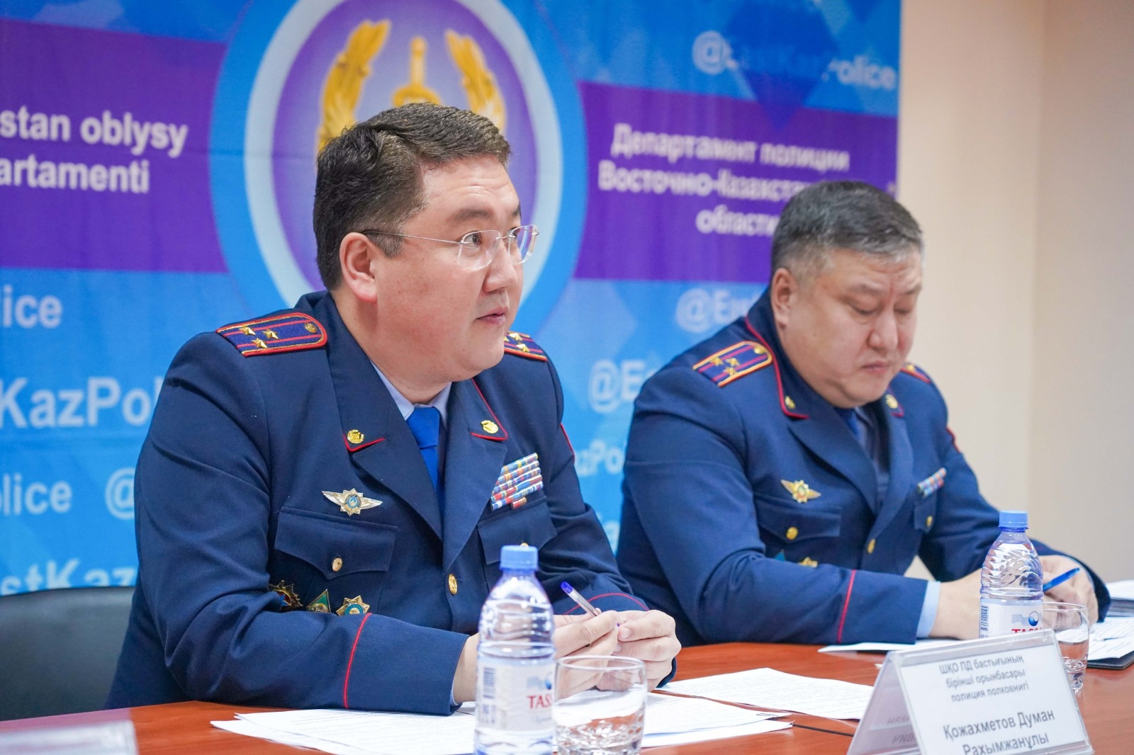 Жасырын камерадағы орыс табиғи секс