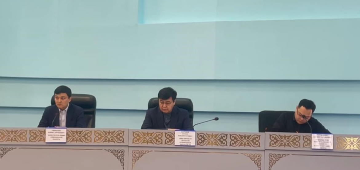 Экология және табиғи ресурстар министрлігінің өкілдері Бурабай өңірінің жұртшылығымен кездесті
