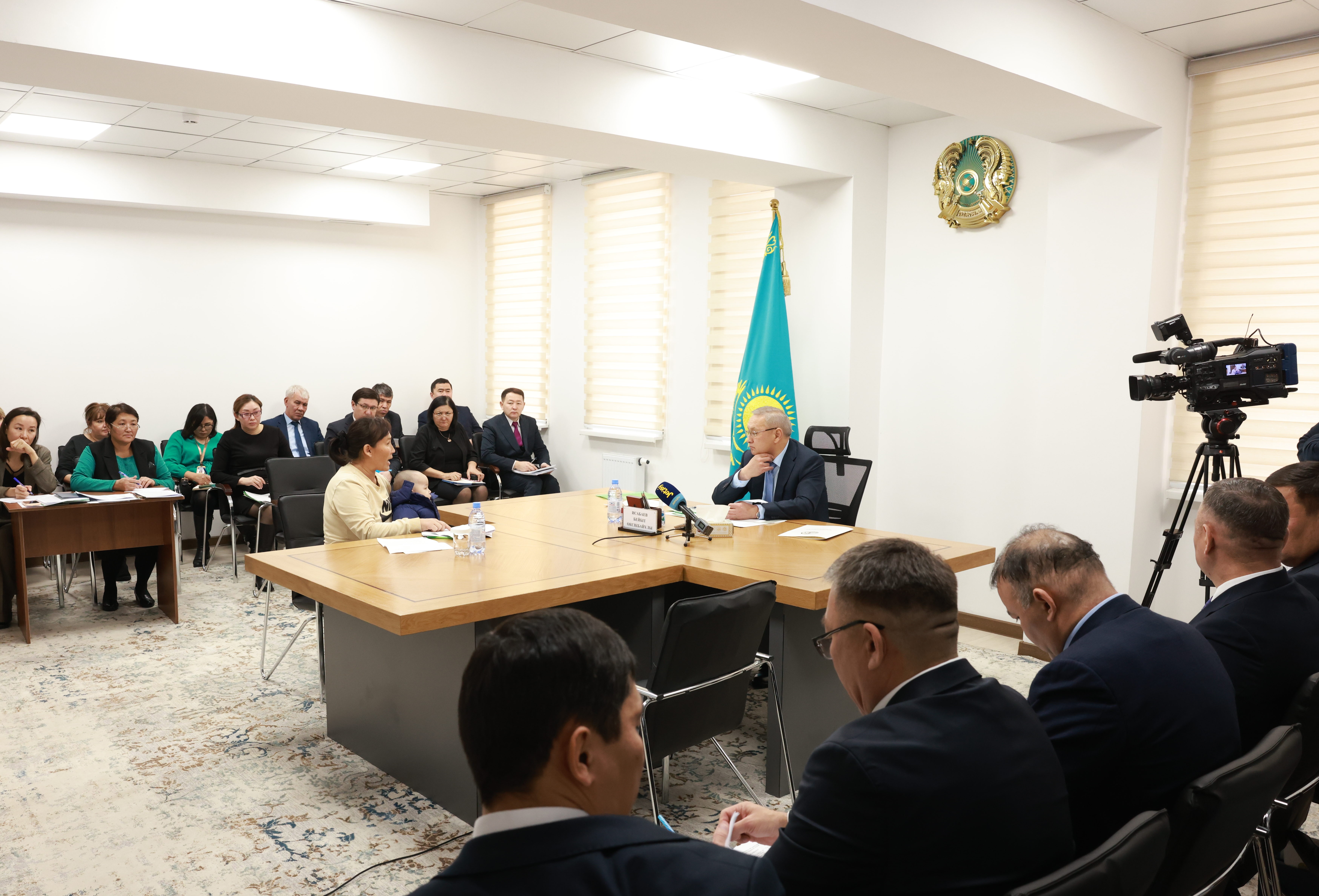 Облыс әкімі азаматтарды жеке мәселелері бойынша қабылдады