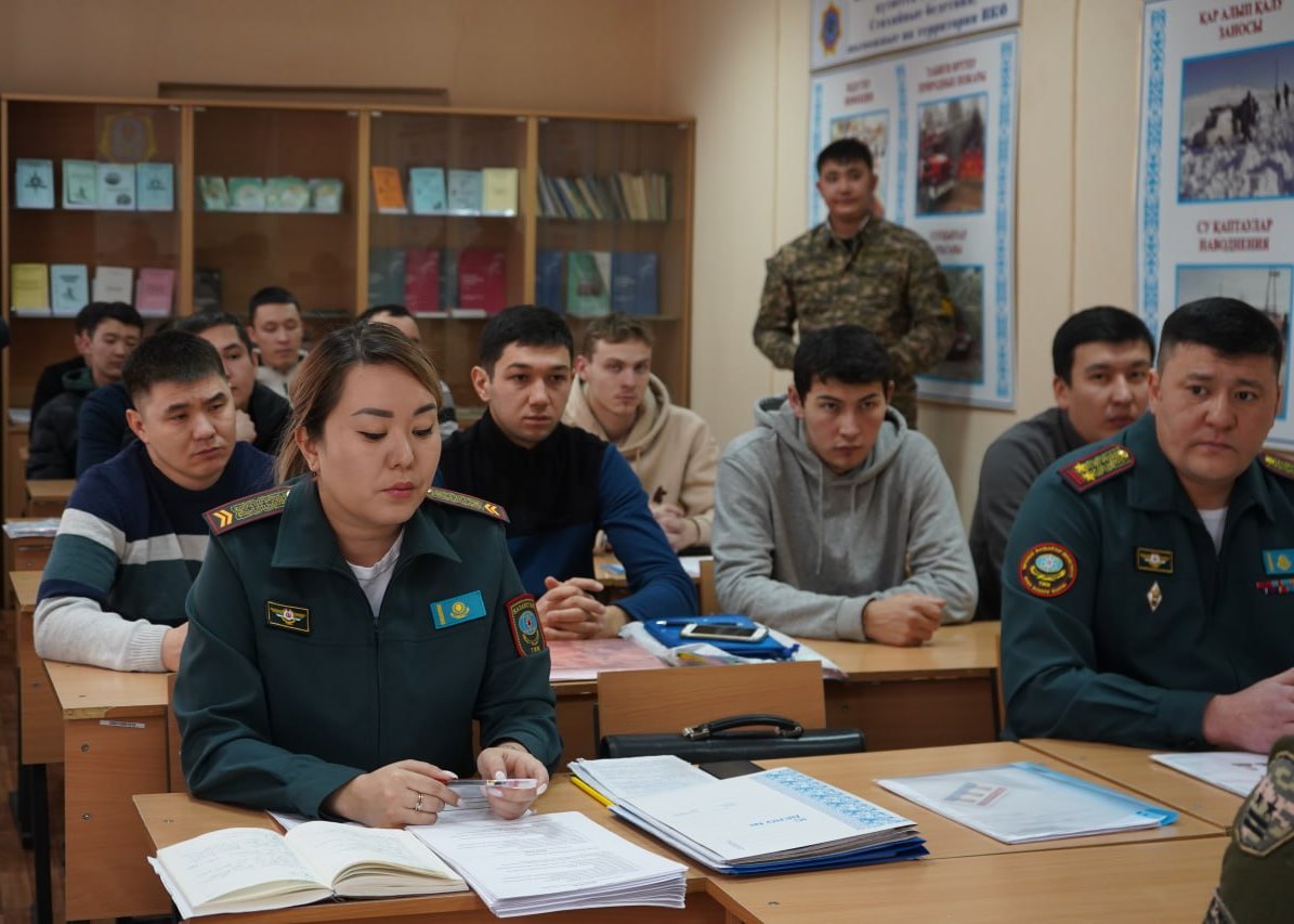 Новости вко. Скорые в усть каменогорске. Новости усть каменогорска и вко свежие. Усть-каменогорск пожарная. Картинки вывоз снега маз.