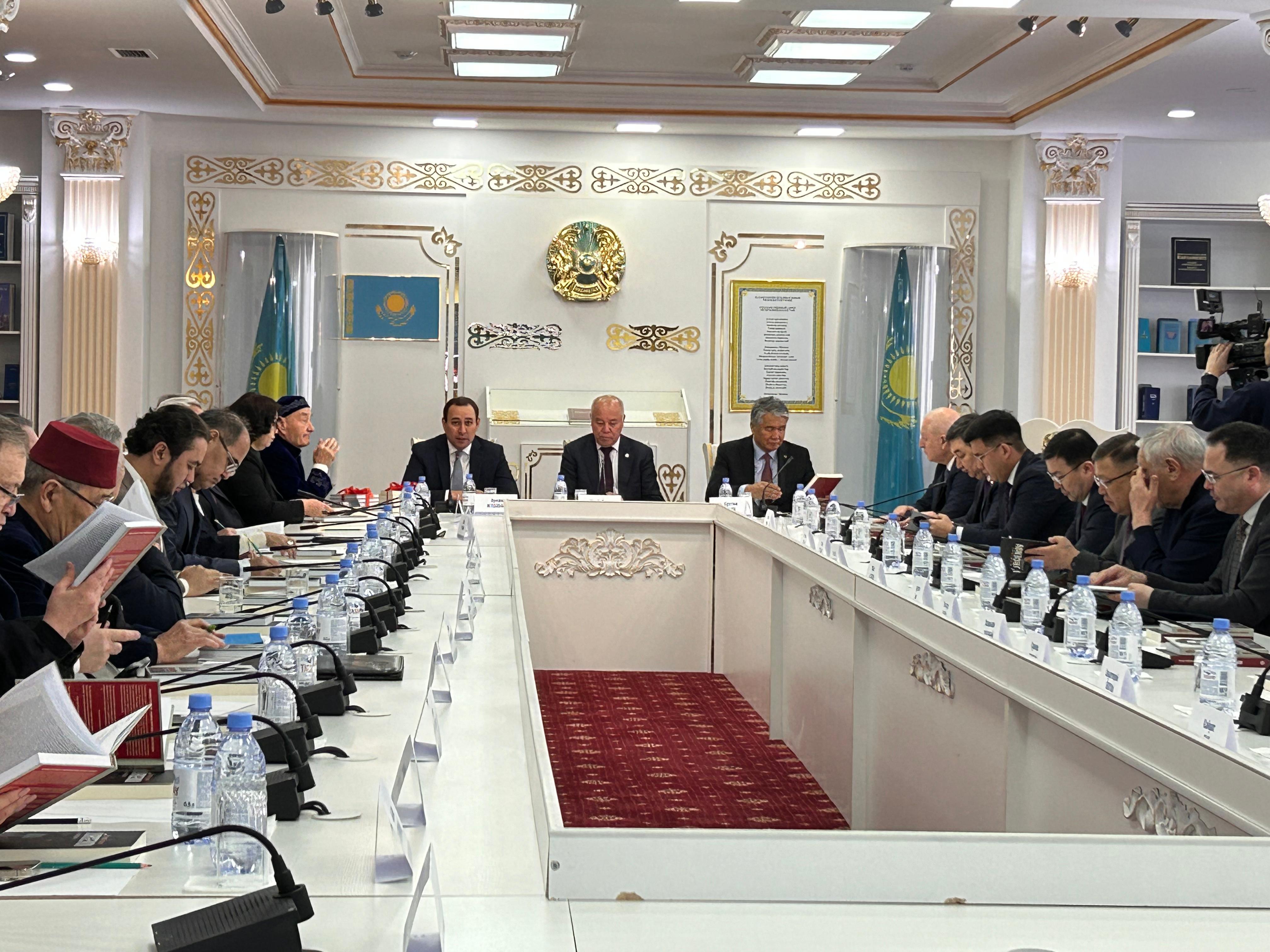 Астанада Темірбек Жүргенов туралы кітаптар таныстырылды