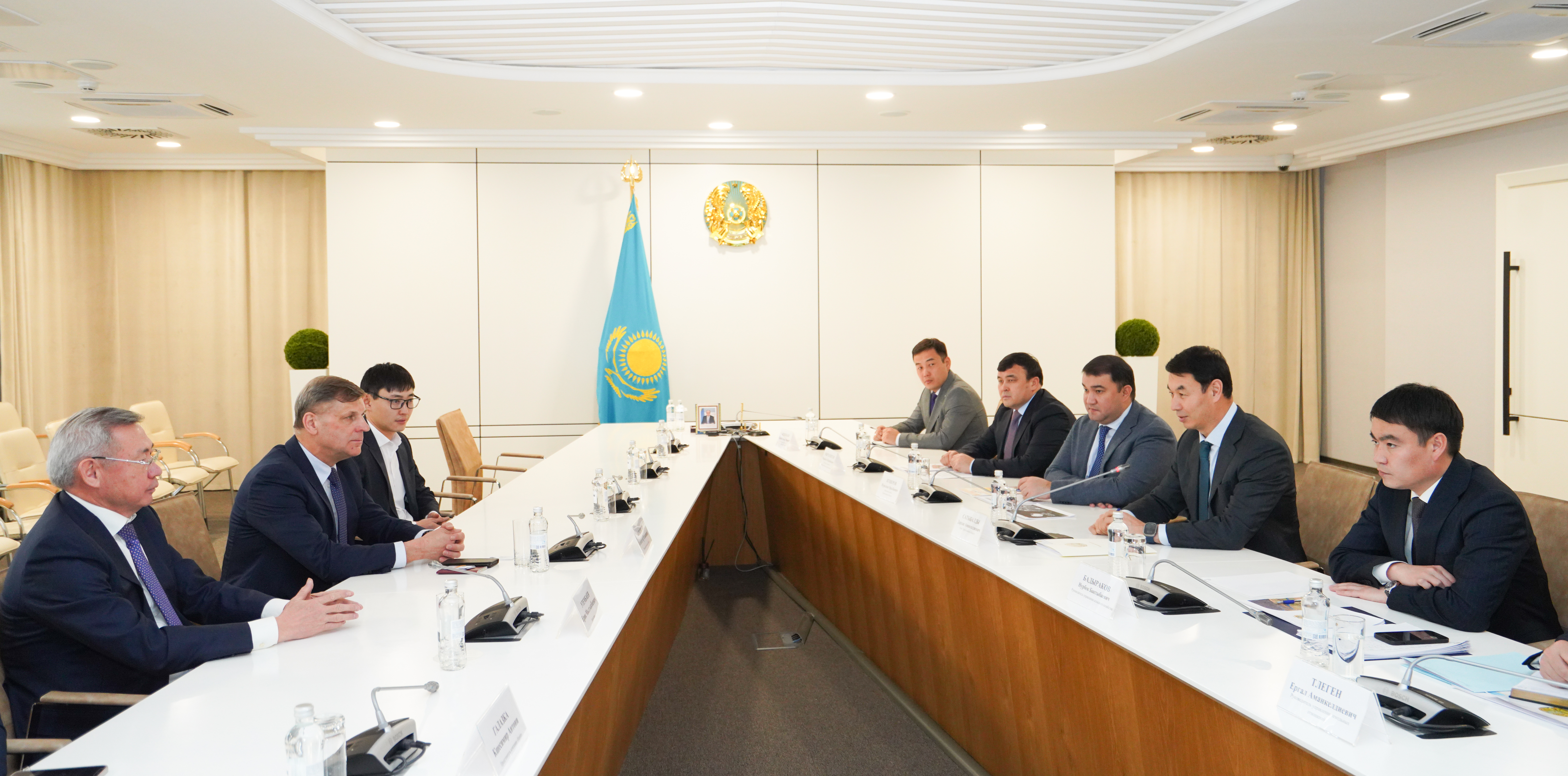 ПОЛЬШАЛЫҚ КӘСІПКЕР ТҮРКІСТАН ОБЛЫСЫНДА КҮРКЕТАУЫҚ ФАБРИКАСЫН АШУҒА НИЕТТІ