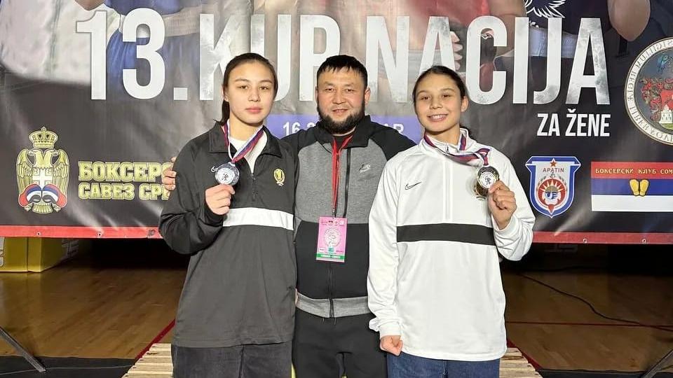 Юные карагандинские спортсменки завоевали медали на международном турнире по боксу в Сербии